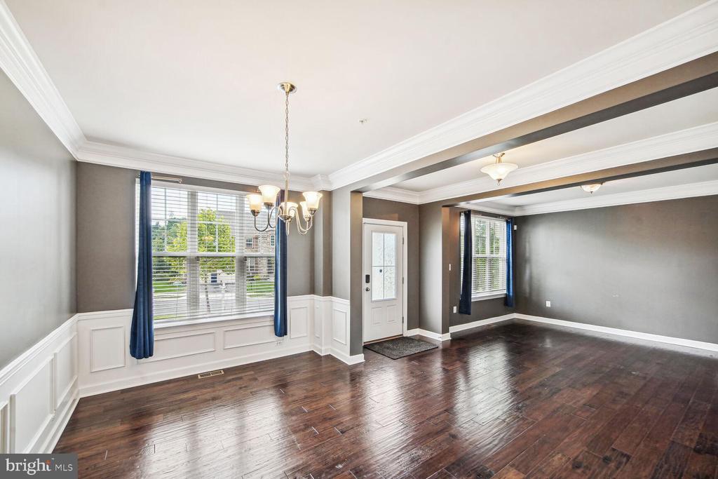 5510 GOLDEN EAGLE ROAD
