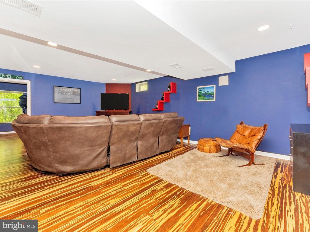 9731 WYNDHAM DRIVE