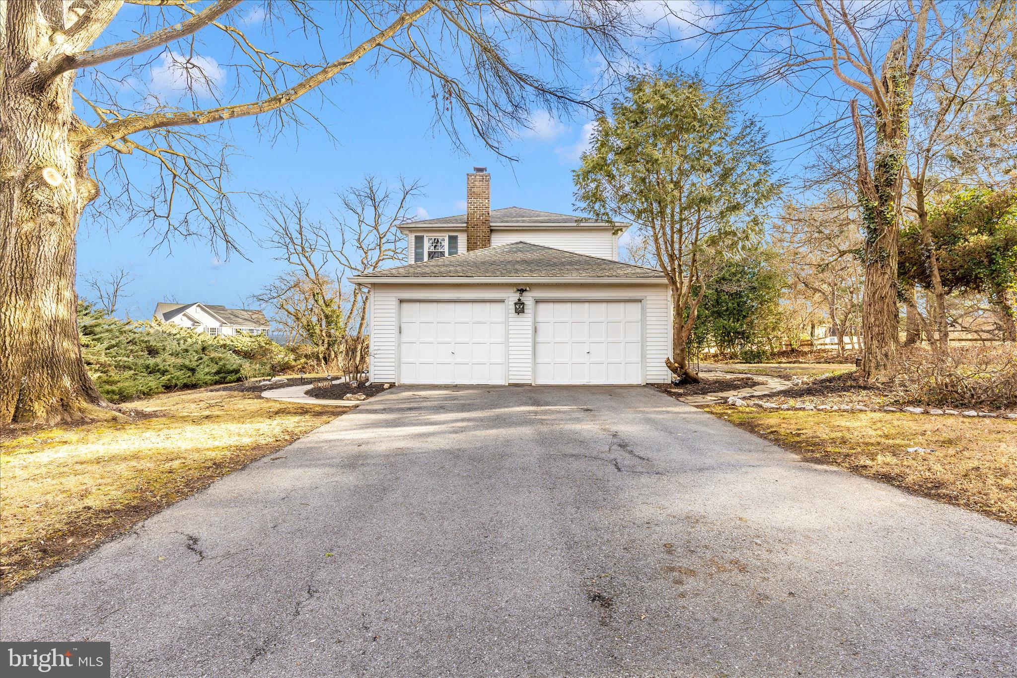 5815 MEADOW DRIVE