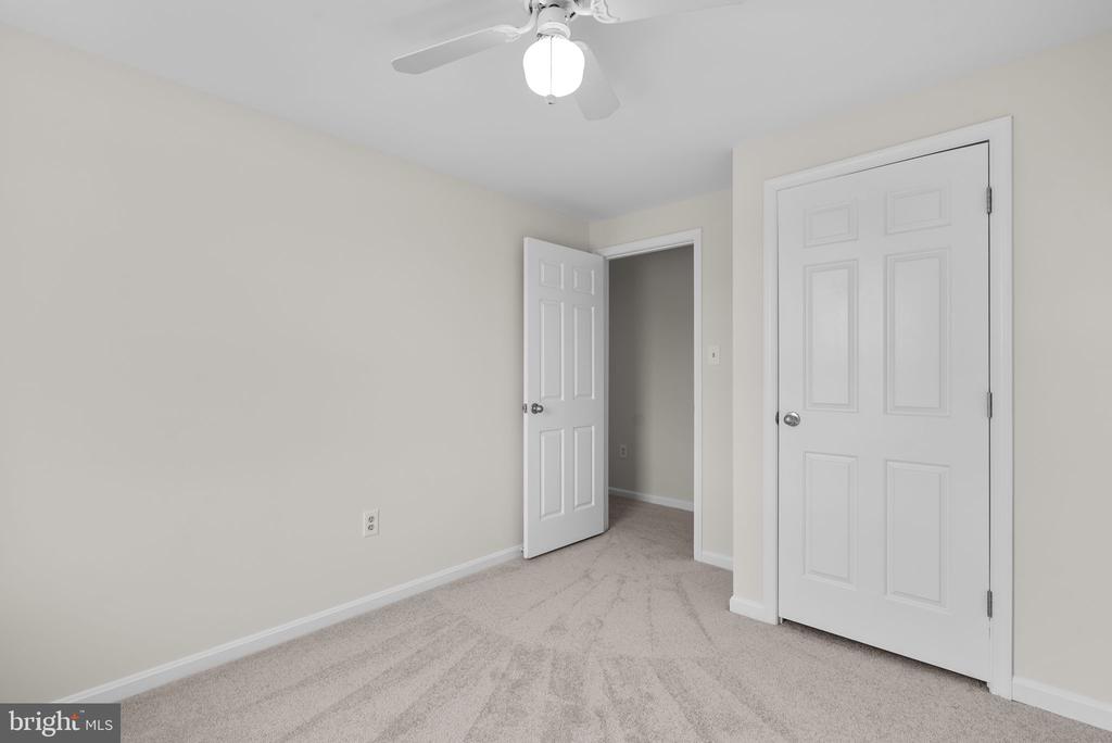 8037 WATERVIEW COURT