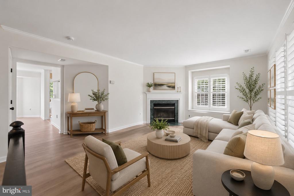 879 WATERFORD DRIVE