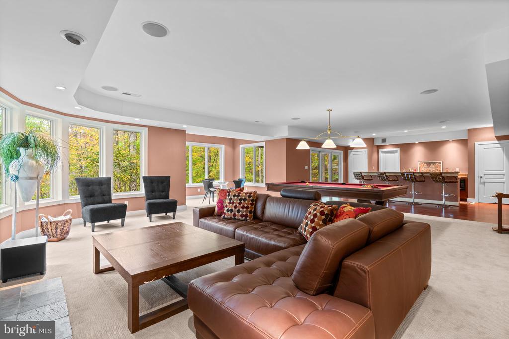 2331 RIDGE TREE COURT