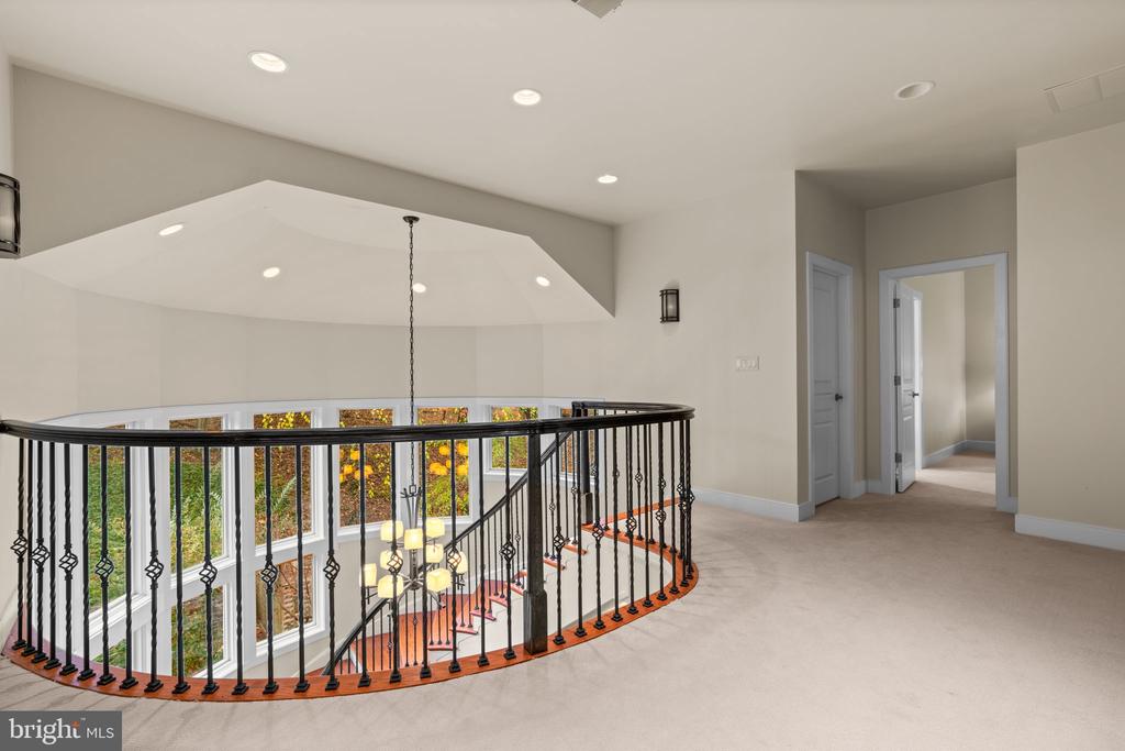 2331 RIDGE TREE COURT
