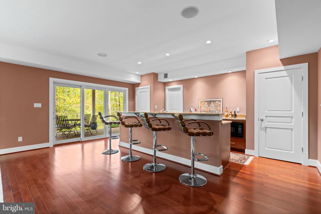 2331 RIDGE TREE COURT