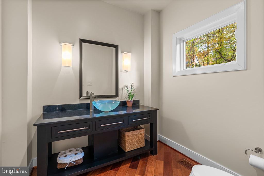 2331 RIDGE TREE COURT