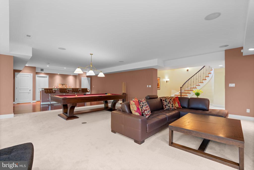2331 RIDGE TREE COURT