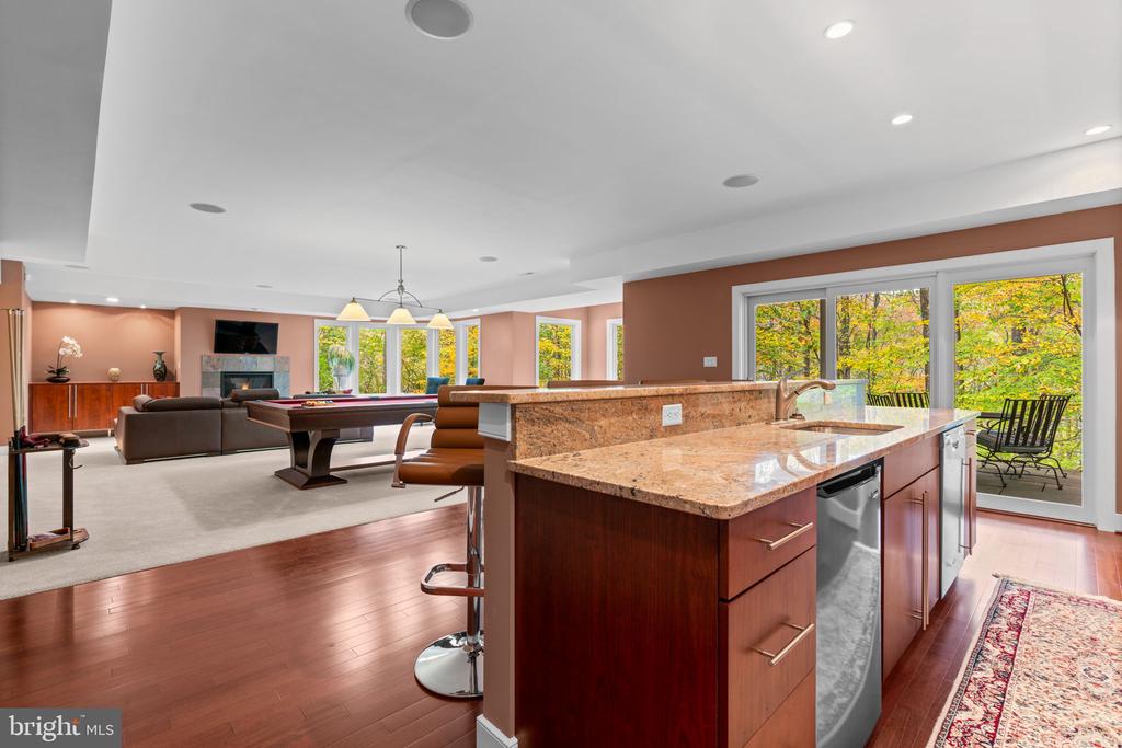 2331 RIDGE TREE COURT