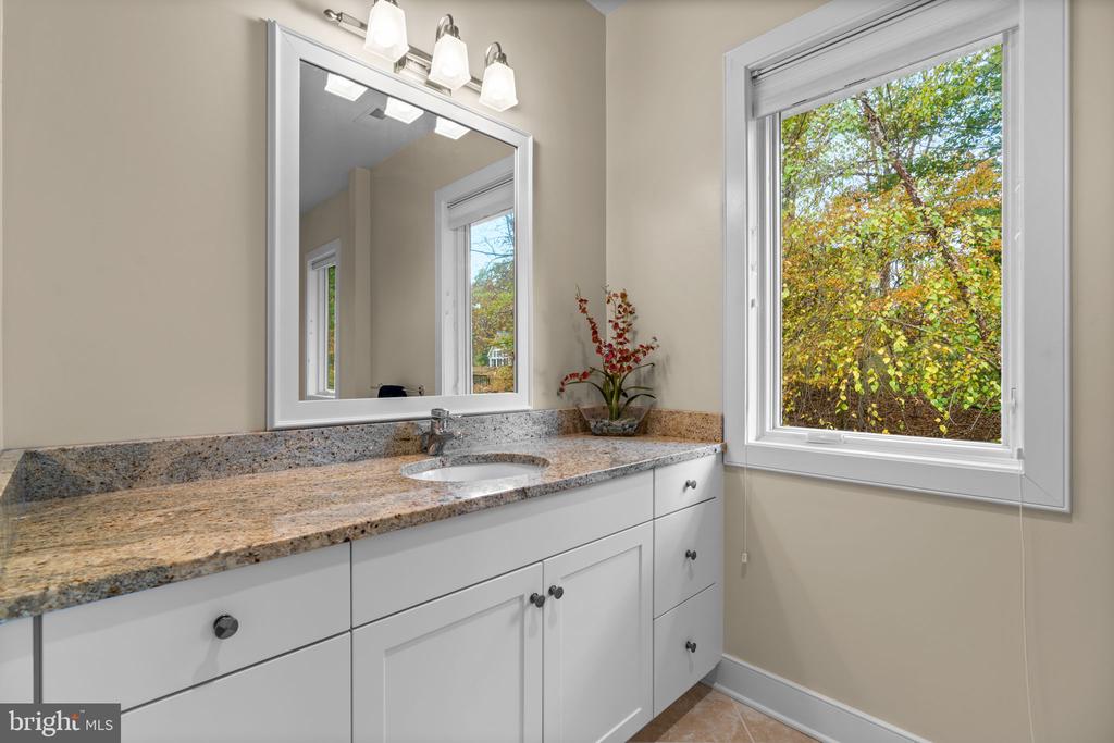 2331 RIDGE TREE COURT