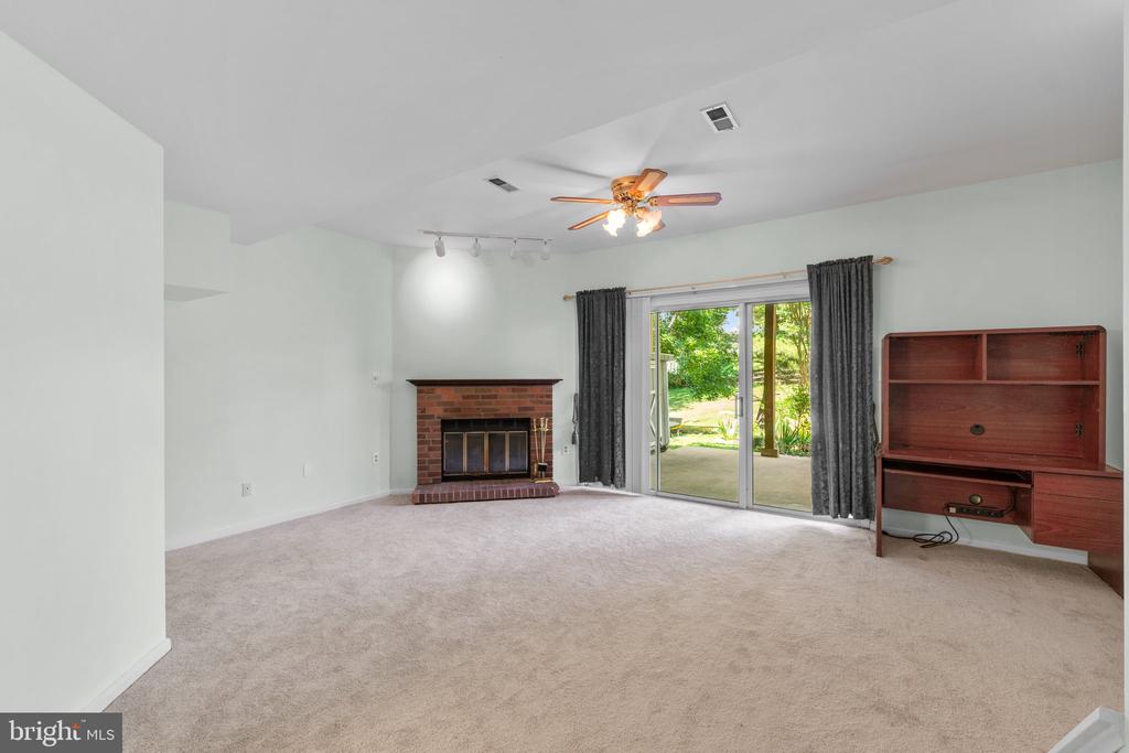 20054 LAKE PARK DRIVE 152