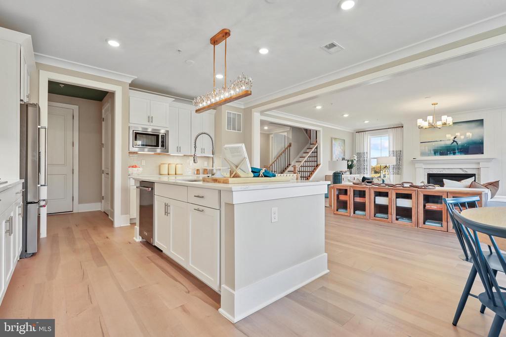 14647 SENECA FARM LANE