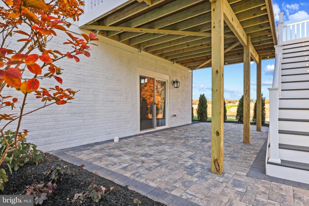 14647 SENECA FARM LANE