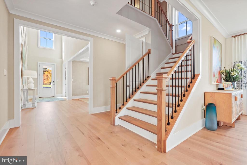 14647 SENECA FARM LANE