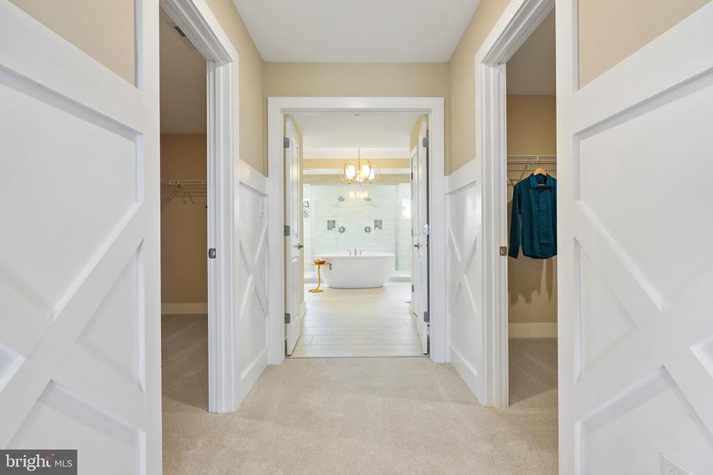 14647 SENECA FARM LANE
