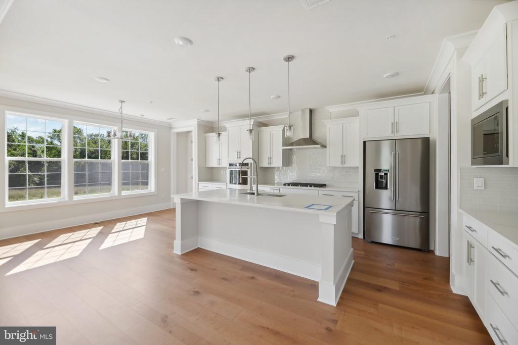 14647 SENECA FARM LANE