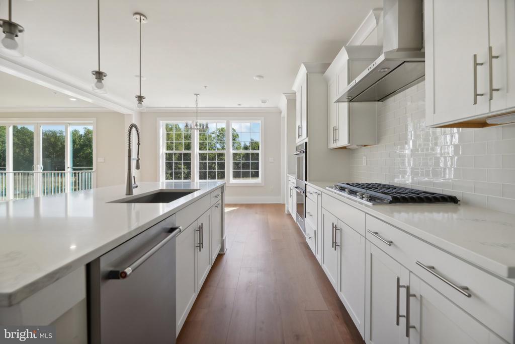 14647 SENECA FARM LANE