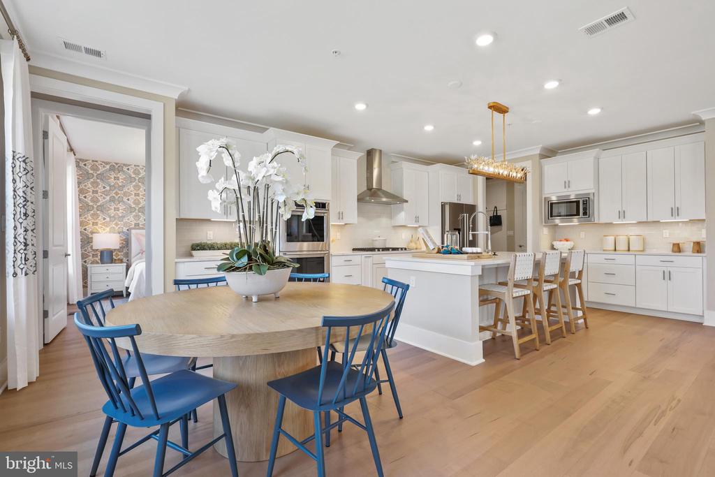 14647 SENECA FARM LANE