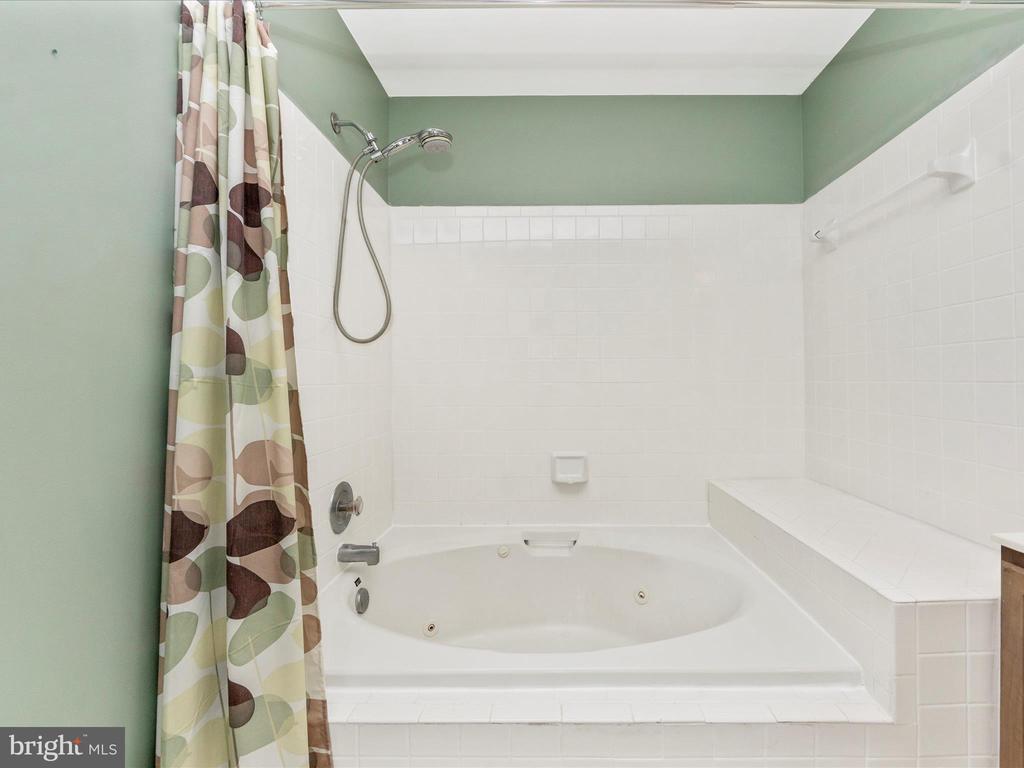 112 KENDRICK PLACE 112-22
