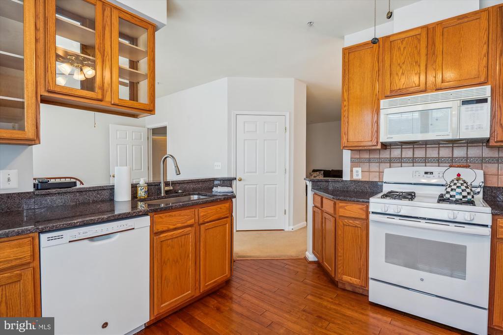 100 WATKINS POND BOULEVARD 2-206