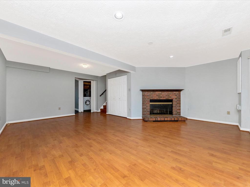 12403 WALNUT COVE CIRCLE