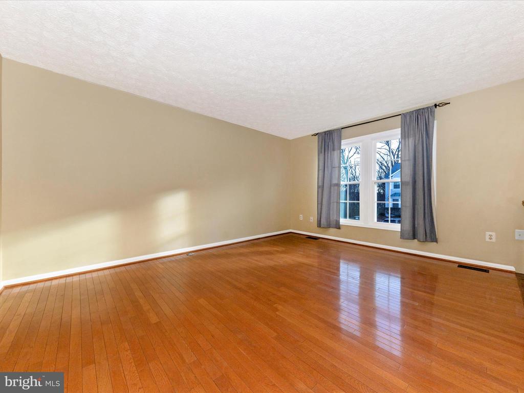 12403 WALNUT COVE CIRCLE