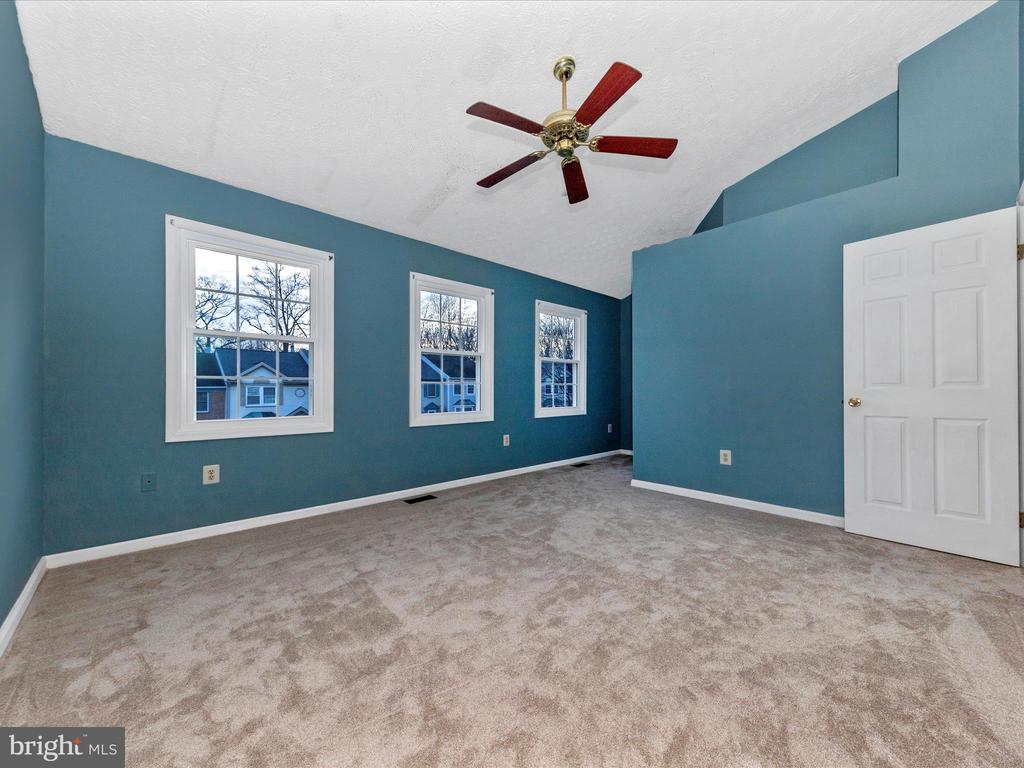 12403 WALNUT COVE CIRCLE