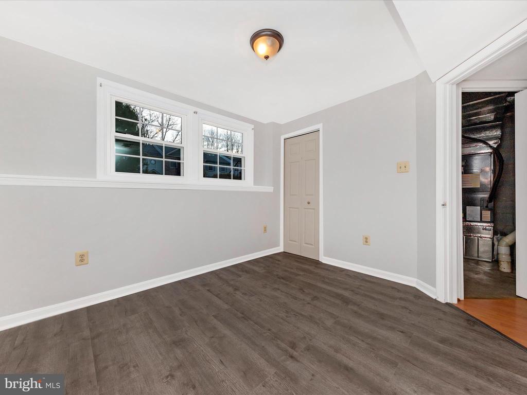 12403 WALNUT COVE CIRCLE