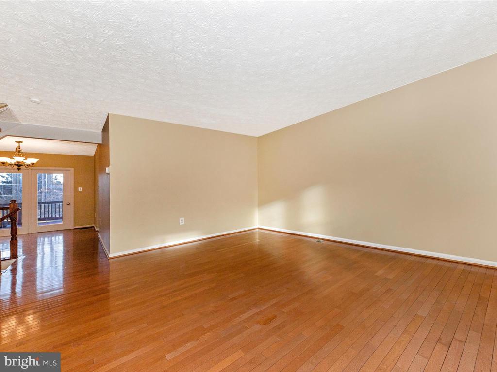 12403 WALNUT COVE CIRCLE