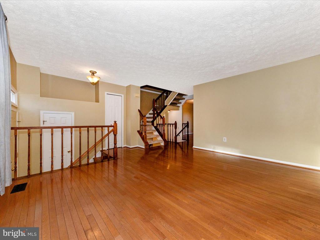 12403 WALNUT COVE CIRCLE