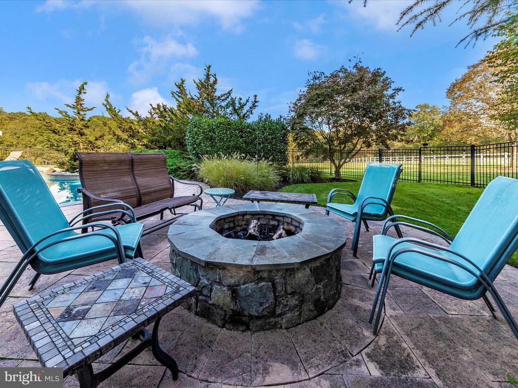 22321 ESSEX VIEW DRIVE