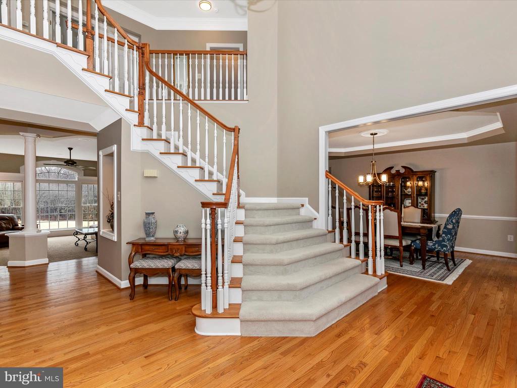 22321 ESSEX VIEW DRIVE