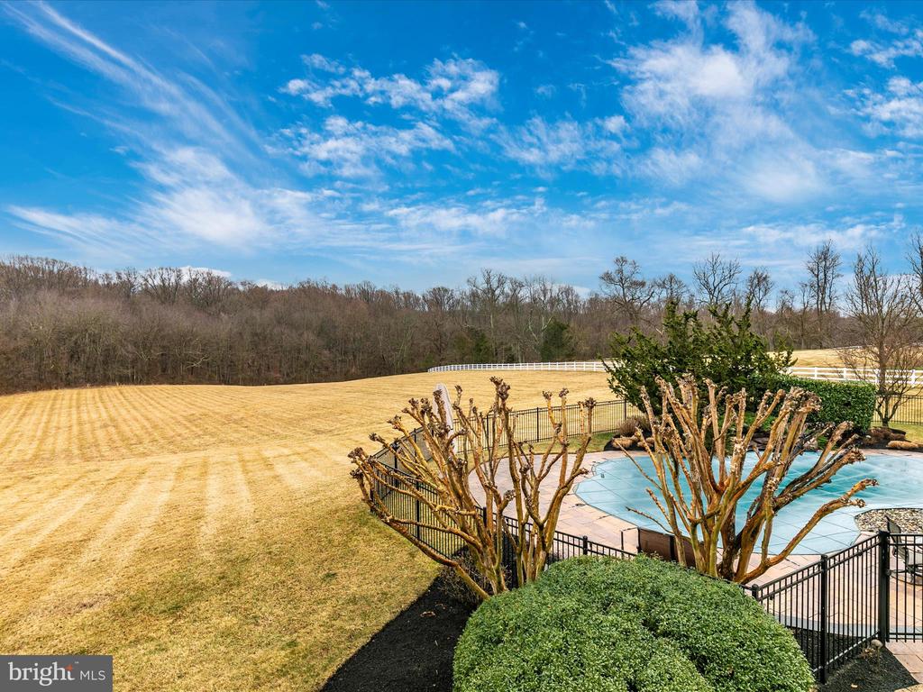 22321 ESSEX VIEW DRIVE