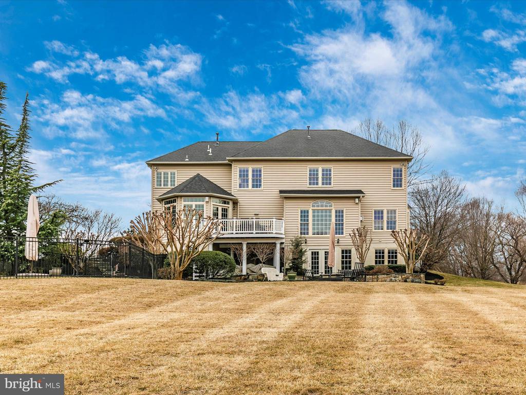 22321 ESSEX VIEW DRIVE