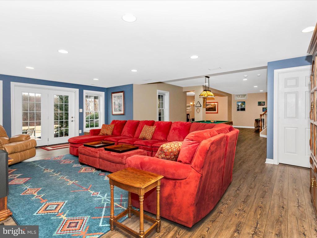 22321 ESSEX VIEW DRIVE