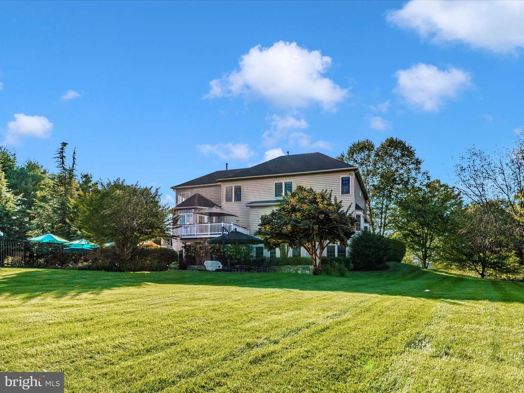 22321 ESSEX VIEW DRIVE