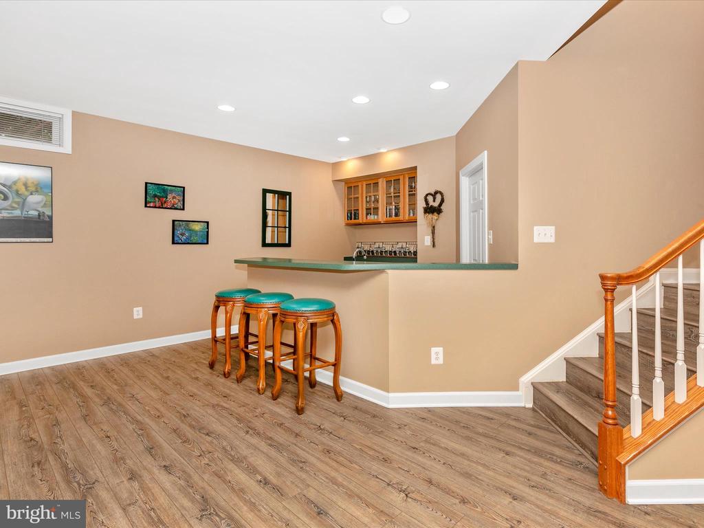 22321 ESSEX VIEW DRIVE