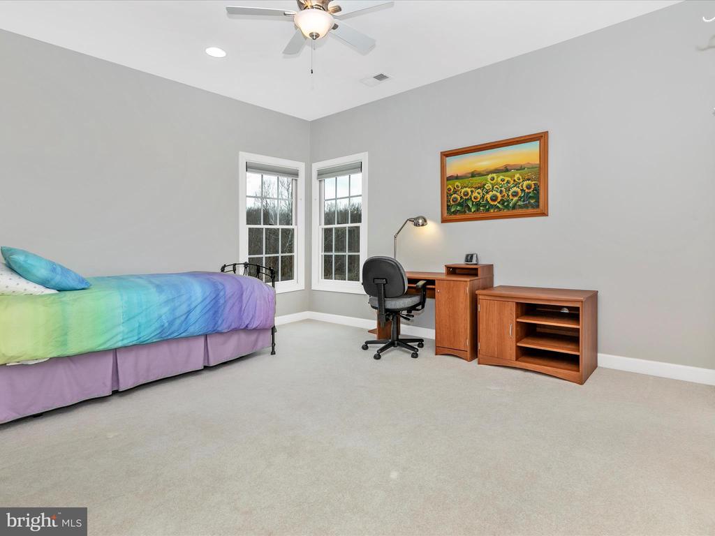 22321 ESSEX VIEW DRIVE
