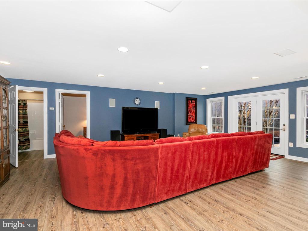 22321 ESSEX VIEW DRIVE