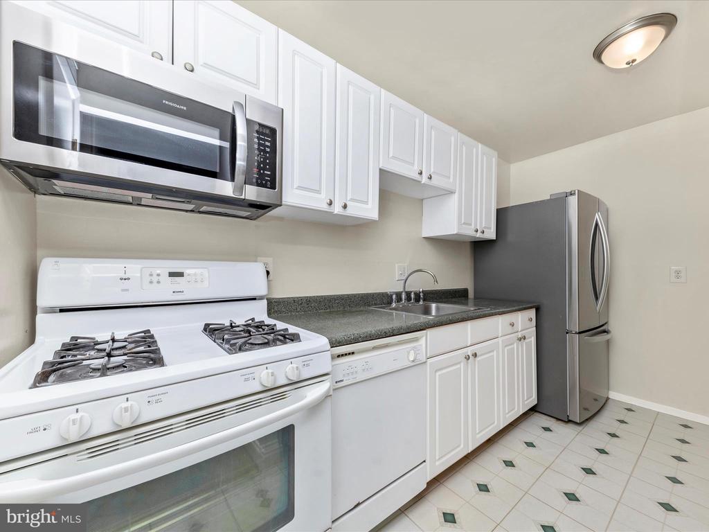 5105 CROSSFIELD COURT 328