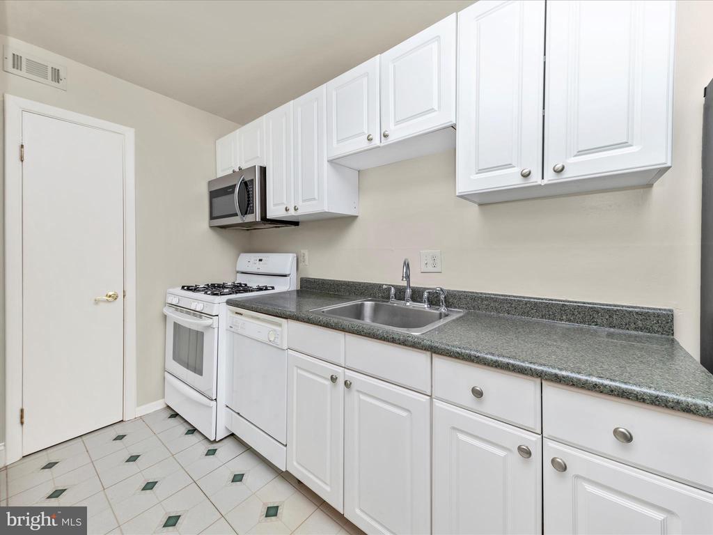 5105 CROSSFIELD COURT 328