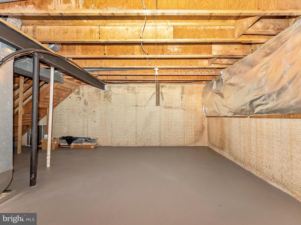 25 FILBERT COURT