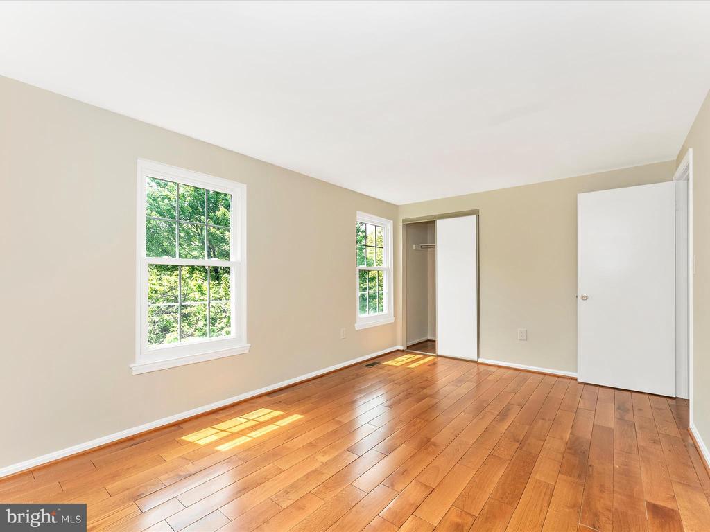 25 FILBERT COURT