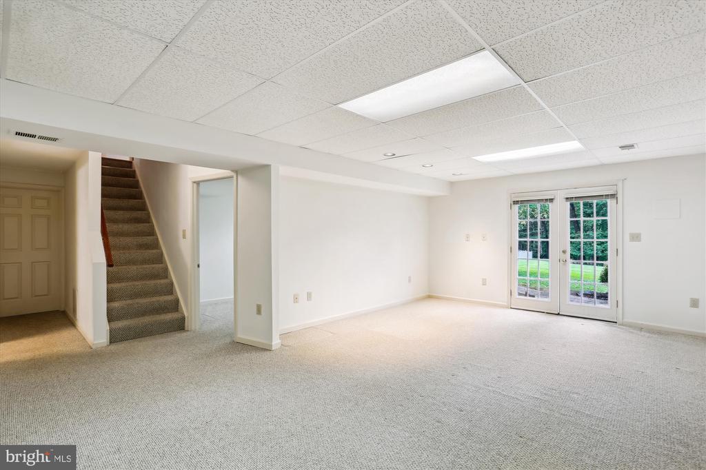 22217 CREEKVIEW DRIVE