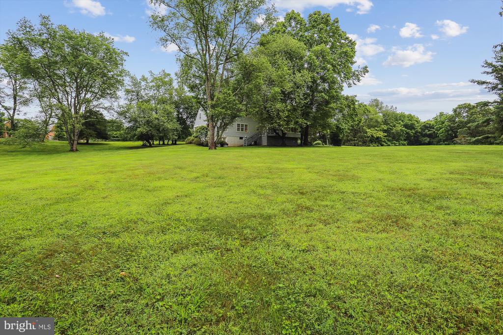 22217 CREEKVIEW DRIVE