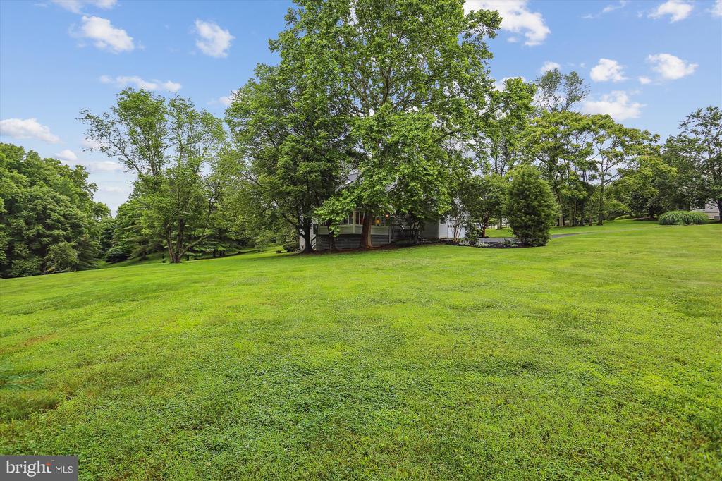 22217 CREEKVIEW DRIVE