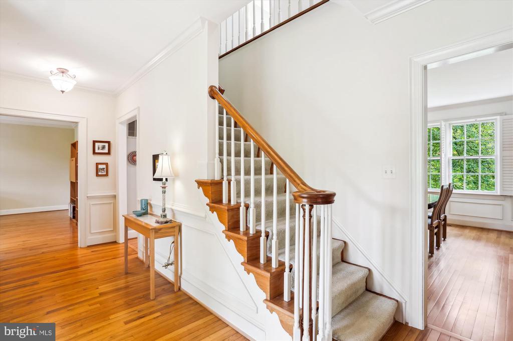 22217 CREEKVIEW DRIVE
