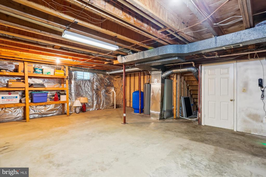 22217 CREEKVIEW DRIVE