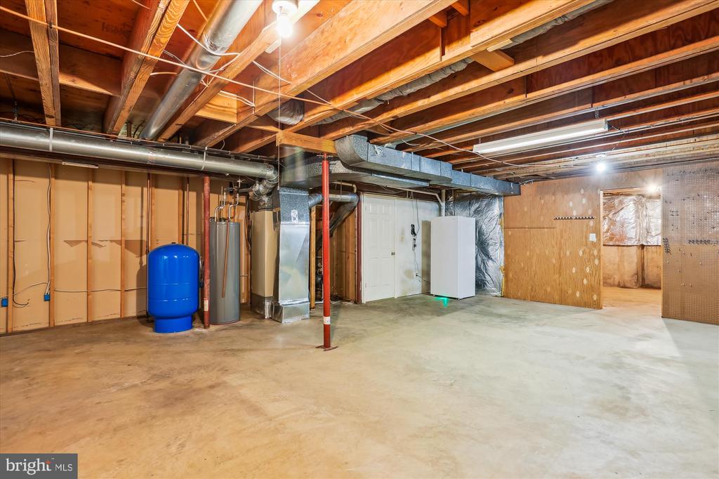 22217 CREEKVIEW DRIVE