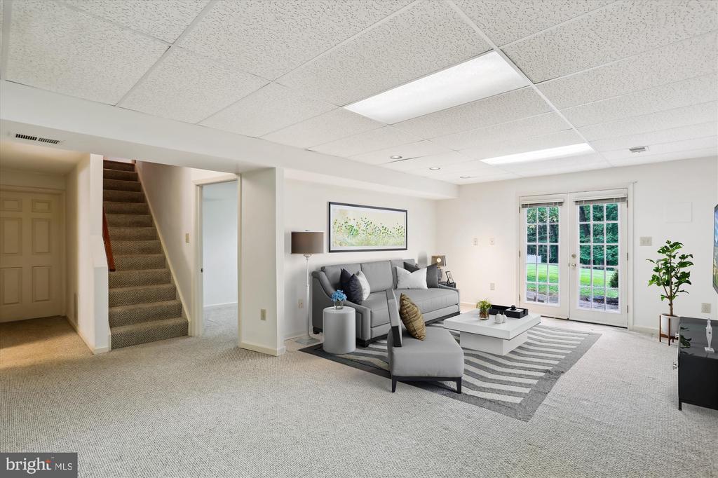 22217 CREEKVIEW DRIVE
