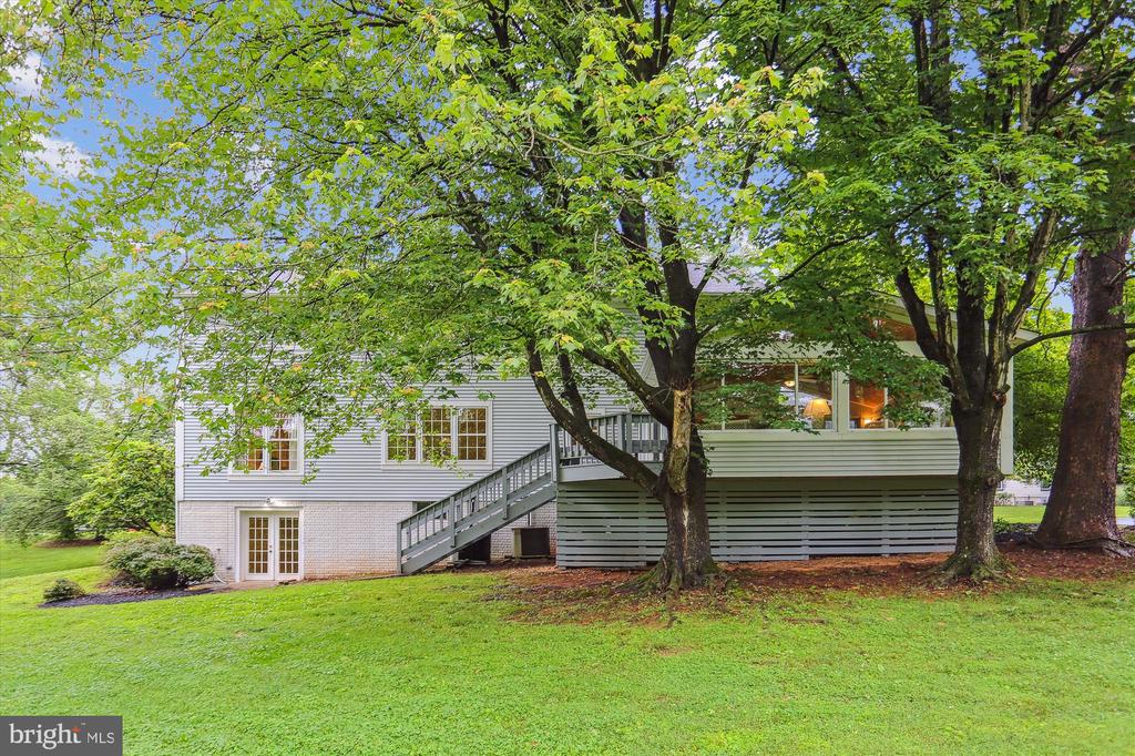 22217 CREEKVIEW DRIVE