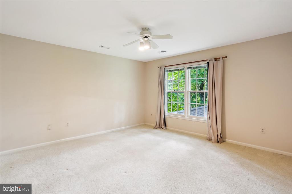 22217 CREEKVIEW DRIVE